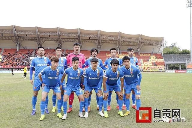 2破尤文帮本菲卡晋级 拉法·席尔瓦获官方全场最佳